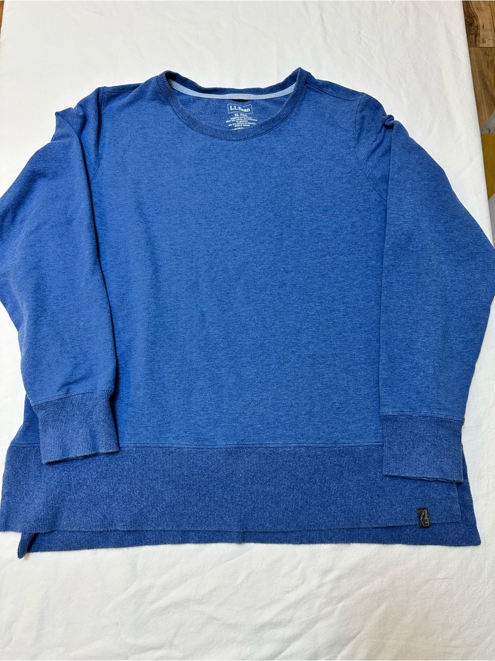 LL Bean women’s crew sweater sweatshirt XL Blue wide ribbed cuffs